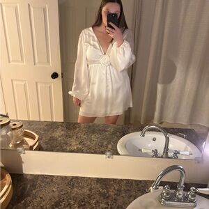 Show Me Your MuMu Ivory Satin Long Sleeve Babydoll Chemise